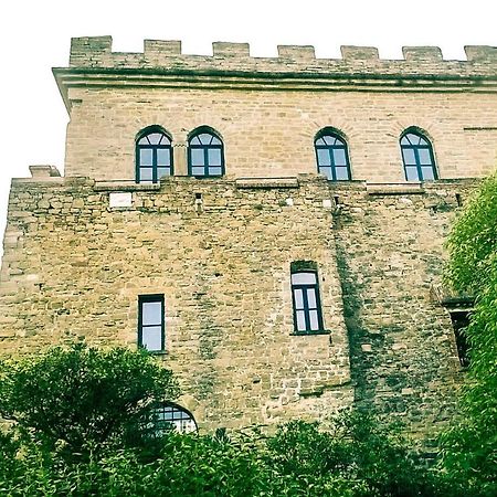 Castello Di Muggia Bed & Breakfast Bagian luar foto